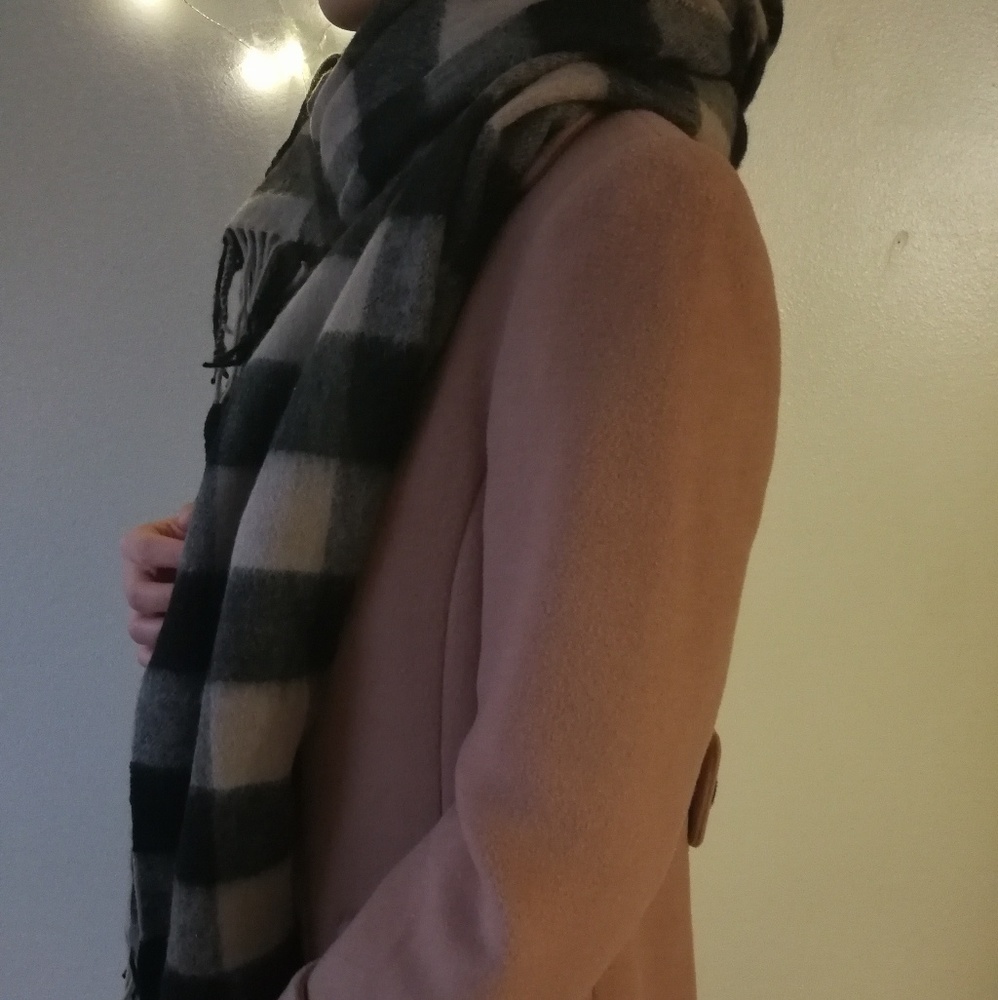 Scarf - Picture 2 of 3